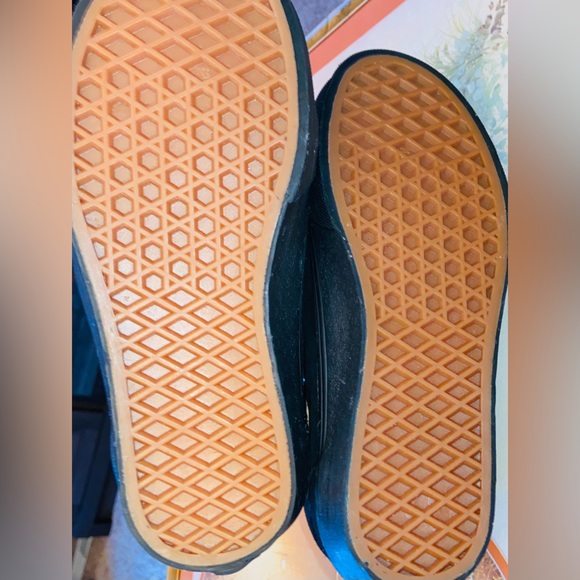 NWOT Sz-3 Youth Vans-Black Suede w/πPrint & Small Studs-4 Grade School Age Kidsπ - Picture 3 of 16